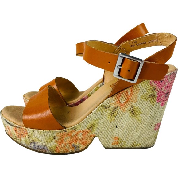 Kork-Ease Shoes - Korks Floral Tan Size 38 - Size 7